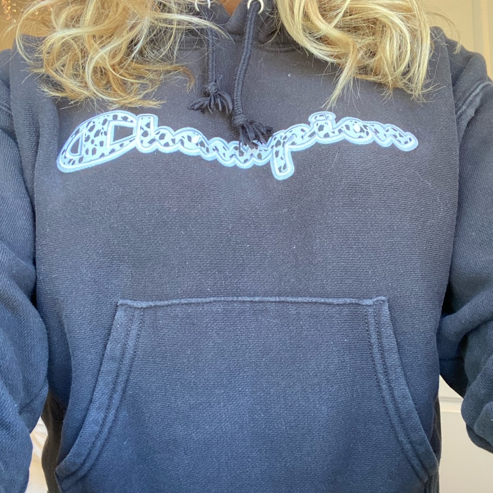 Champion black sweatshirt from urban